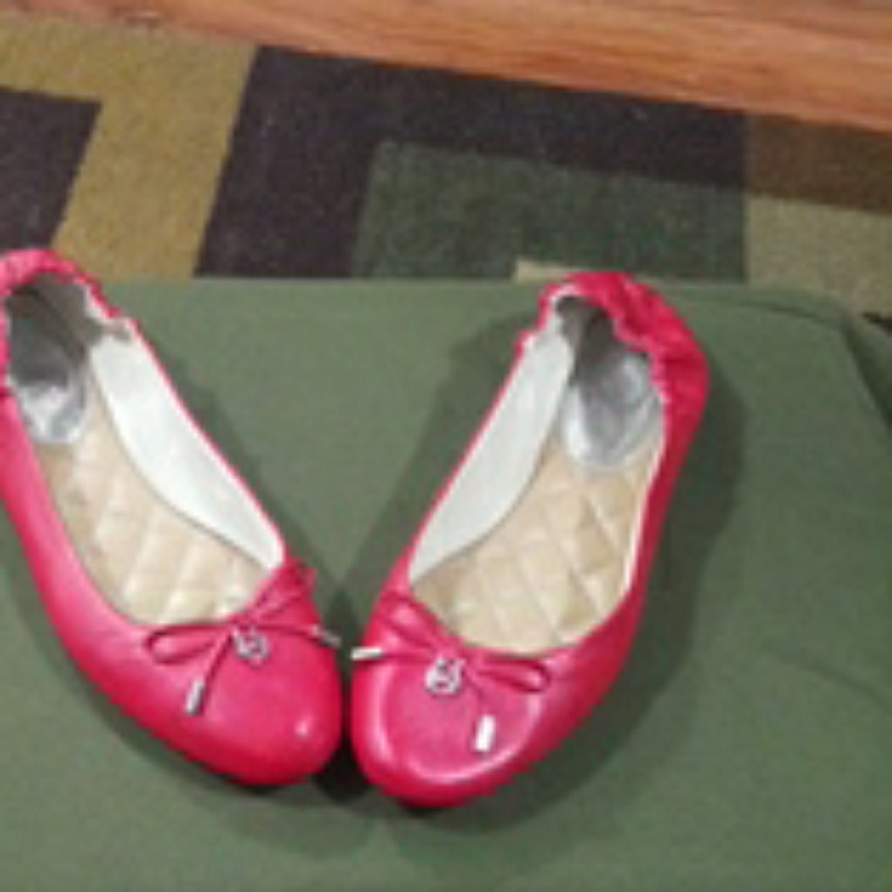 Michael Kors dress flats